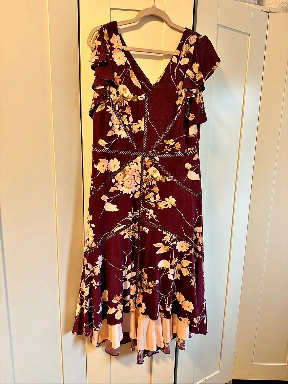 Taylor Floral Midi Dress in Purple & Pink Size 14 Like New